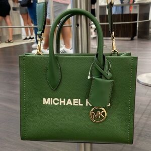 Michael Kors Mirella Small Pebbled Leather Shopper Crossbody XBODY Bag MK
NWT